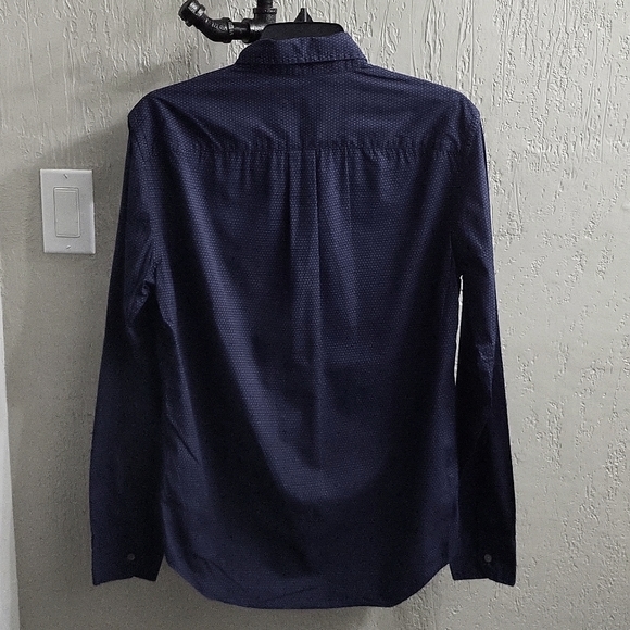American Eagle Prep Fit Navy Dot Button Down Shirt - Picture 3 of 8